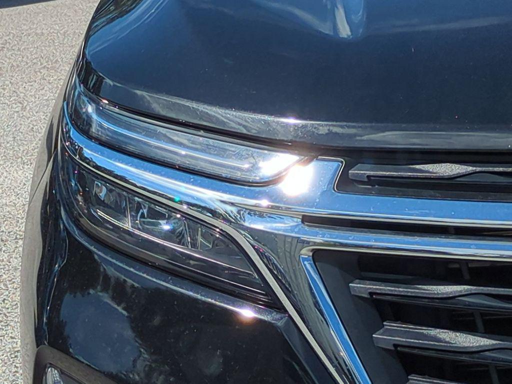 used 2024 Chevrolet Equinox car, priced at $18,990