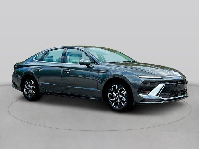 new 2024 Hyundai Sonata car, priced at $27,576