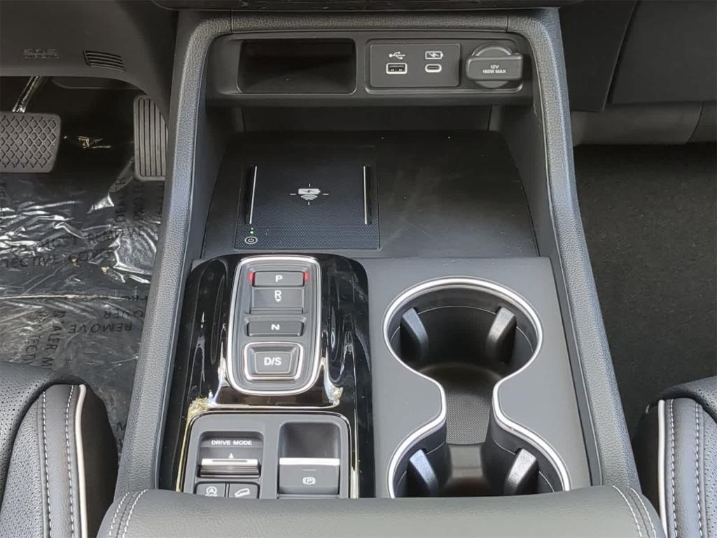 new 2025 Honda Pilot car, priced at $50,776