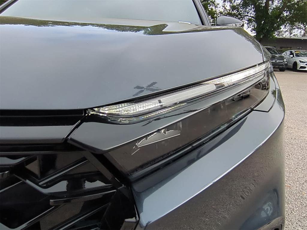 new 2025 Honda CR-V Hybrid car, priced at $39,329