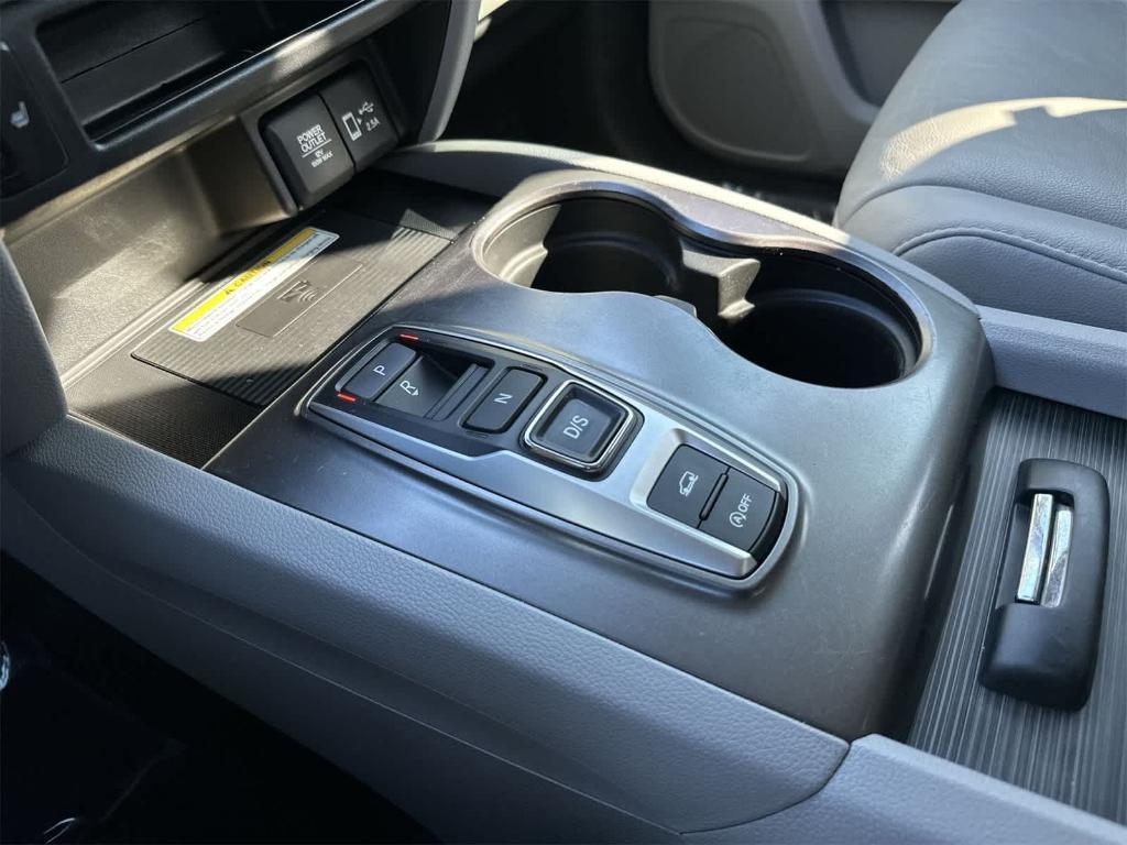 used 2022 Honda Pilot car, priced at $28,739