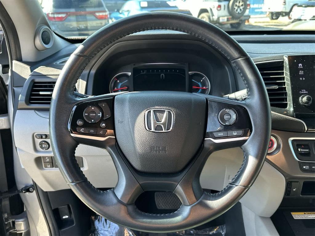 used 2022 Honda Pilot car, priced at $28,739