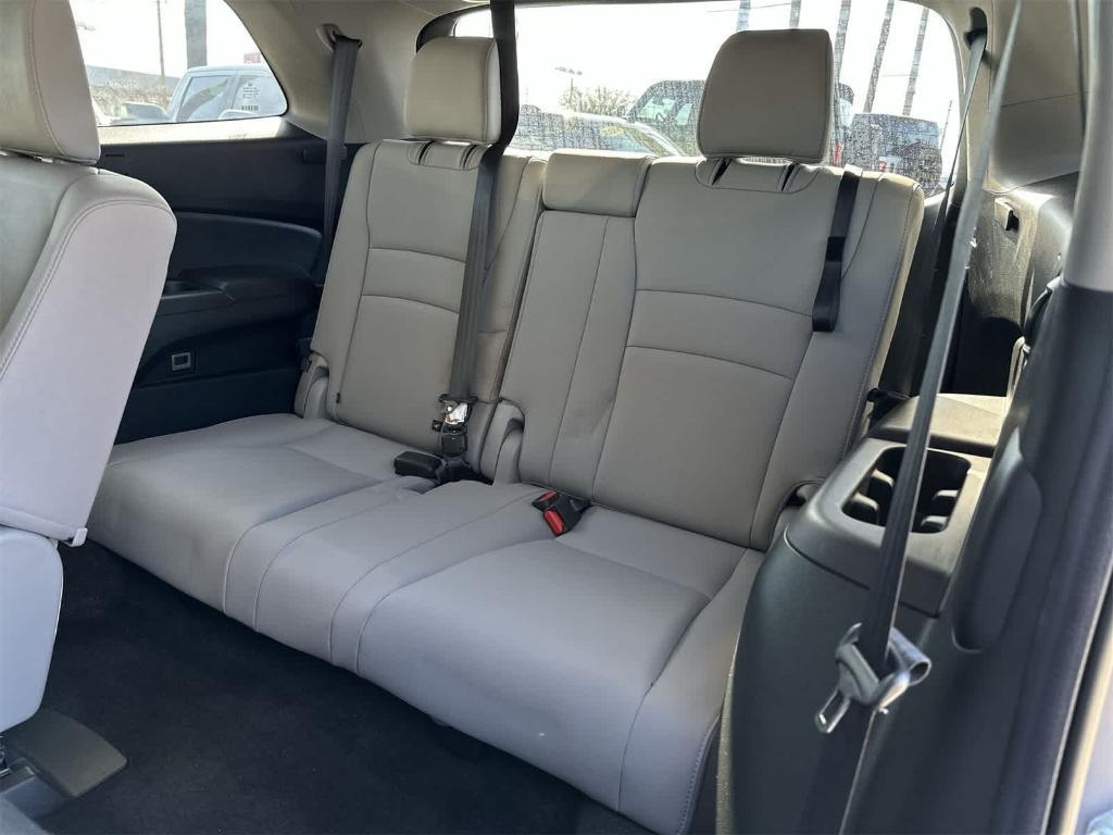 used 2022 Honda Pilot car, priced at $28,739