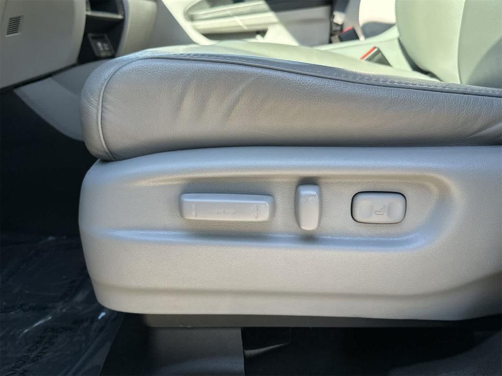 used 2022 Honda Pilot car, priced at $28,739