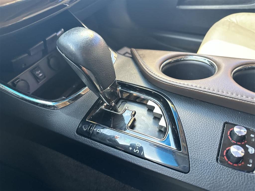 used 2013 Toyota Avalon Hybrid car, priced at $8,997