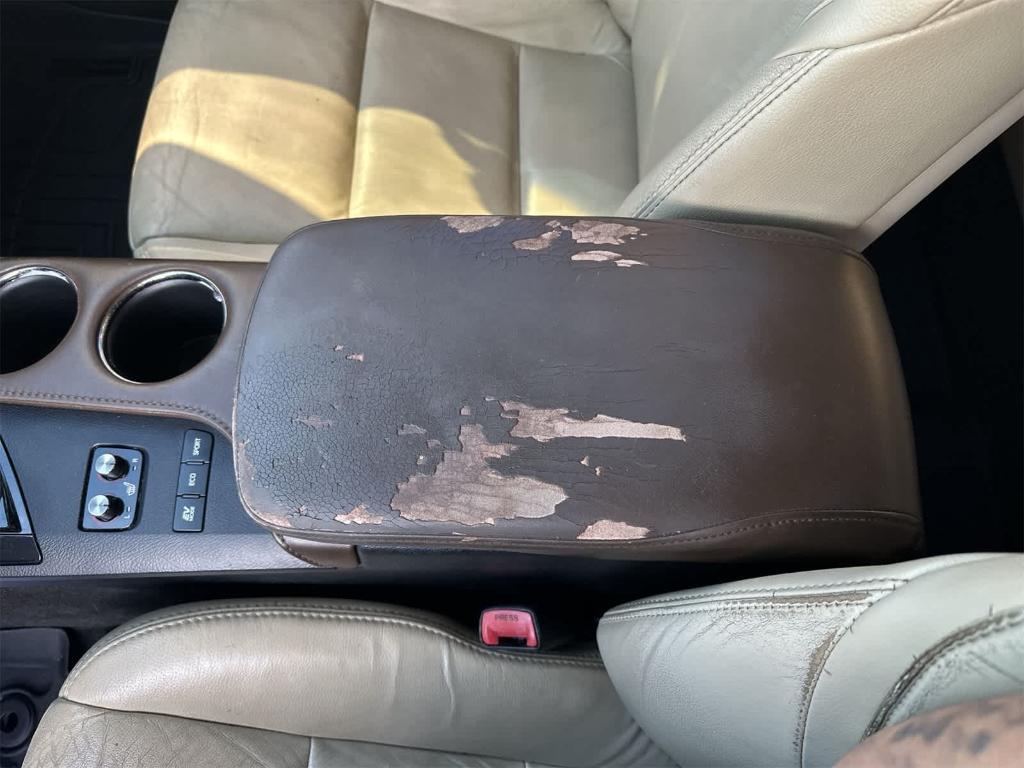 used 2013 Toyota Avalon Hybrid car, priced at $8,997