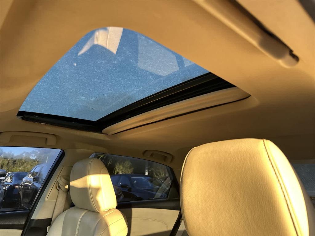 used 2013 Toyota Avalon Hybrid car, priced at $8,997