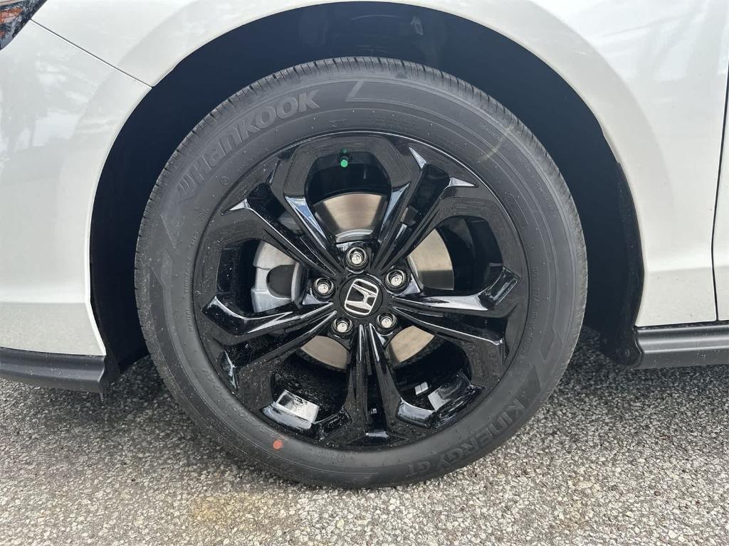 new 2025 Honda Accord car, priced at $31,200