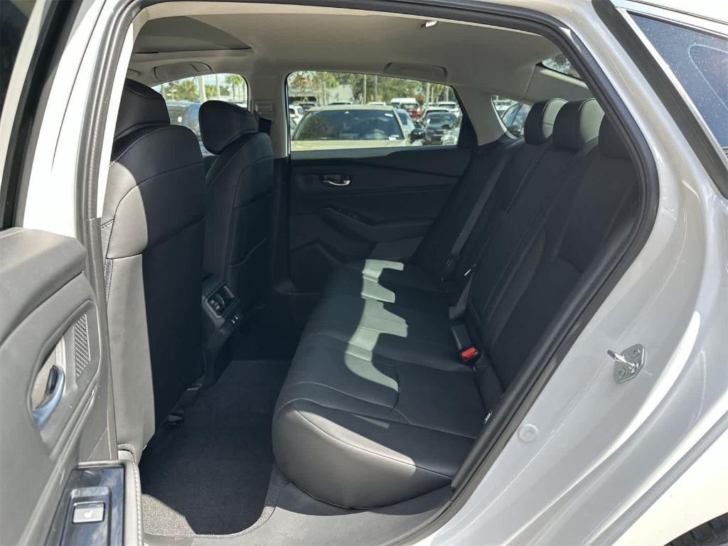 new 2025 Honda Accord Hybrid car, priced at $38,620