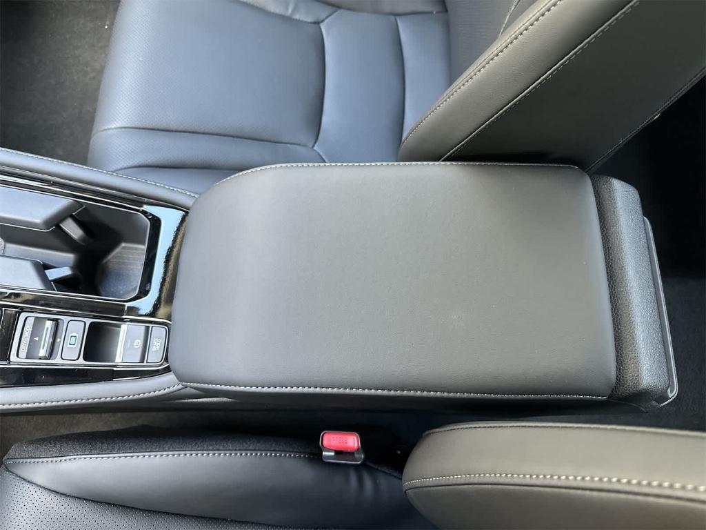 new 2025 Honda Accord Hybrid car, priced at $38,620