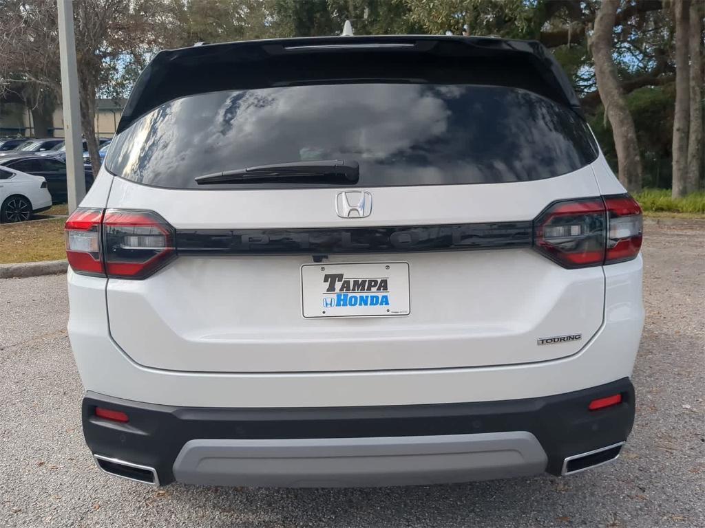 new 2025 Honda Pilot car, priced at $44,648