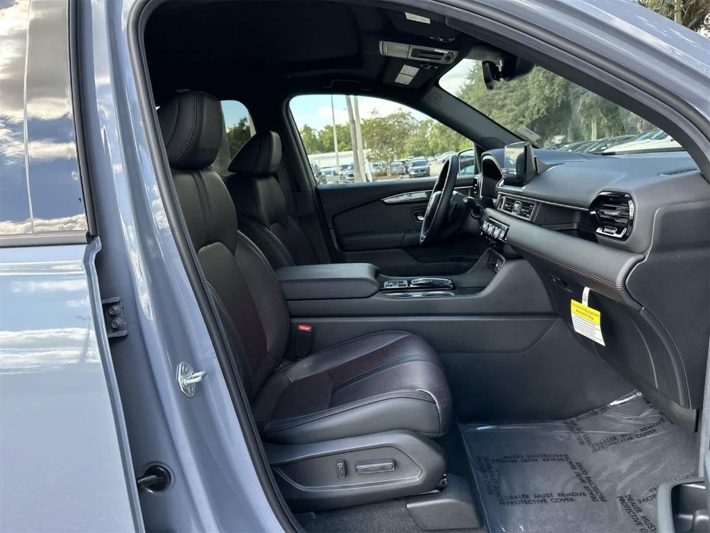 used 2025 Honda Pilot car, priced at $50,107