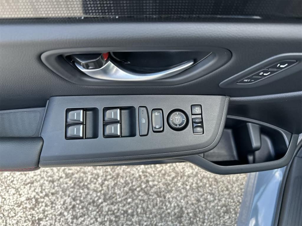 used 2025 Honda Pilot car, priced at $50,107