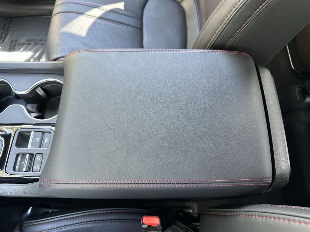 used 2025 Honda Pilot car, priced at $50,107