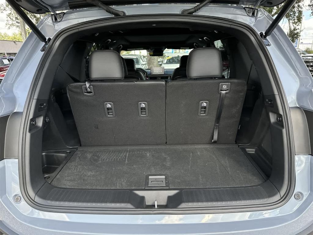 used 2025 Honda Pilot car, priced at $50,107