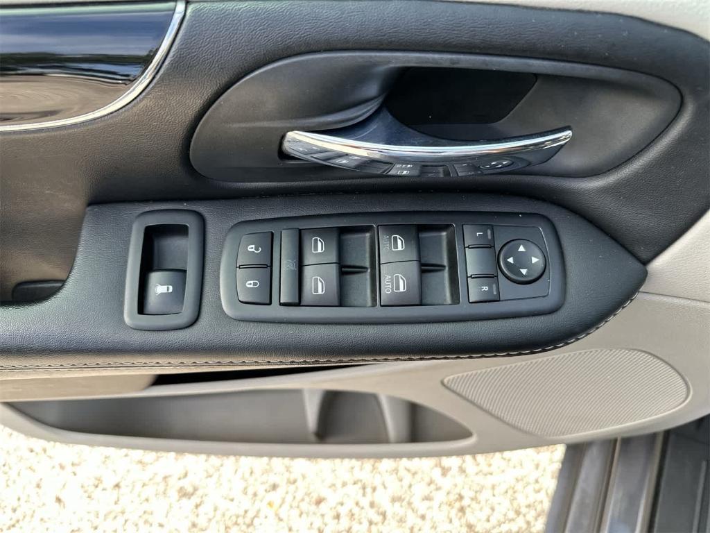 used 2014 Dodge Grand Caravan car, priced at $5,390