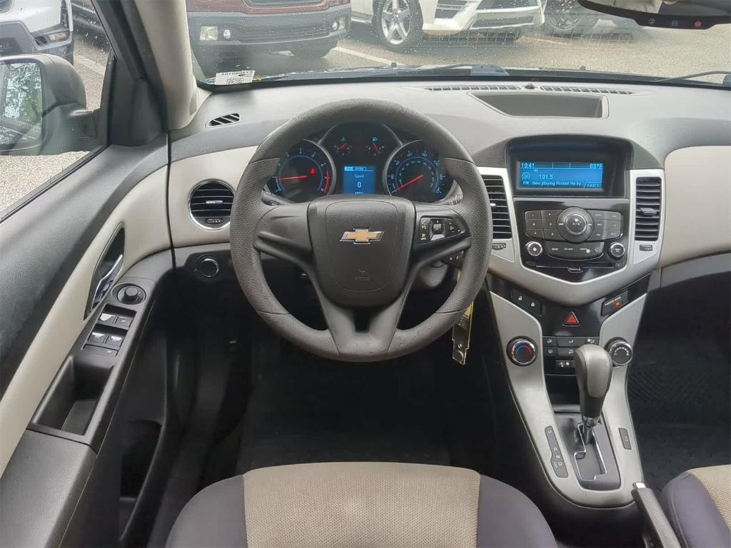 used 2014 Chevrolet Cruze car, priced at $7,990
