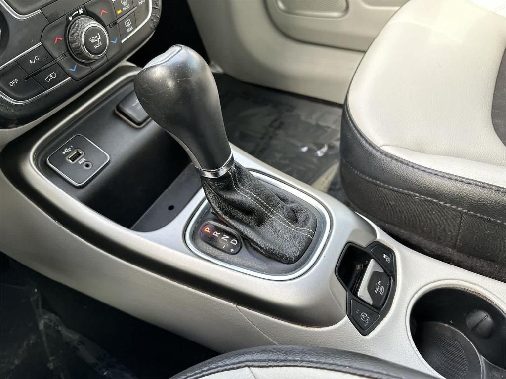 used 2019 Jeep Compass car, priced at $14,173