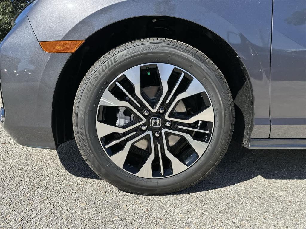 new 2026 Honda Odyssey car, priced at $50,216