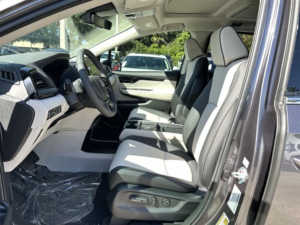 new 2026 Honda Odyssey car, priced at $50,216
