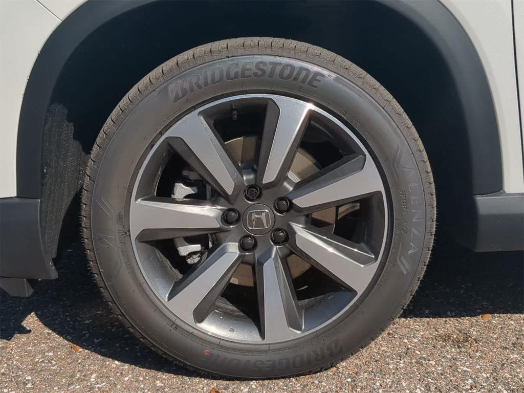 new 2025 Honda Pilot car, priced at $52,786