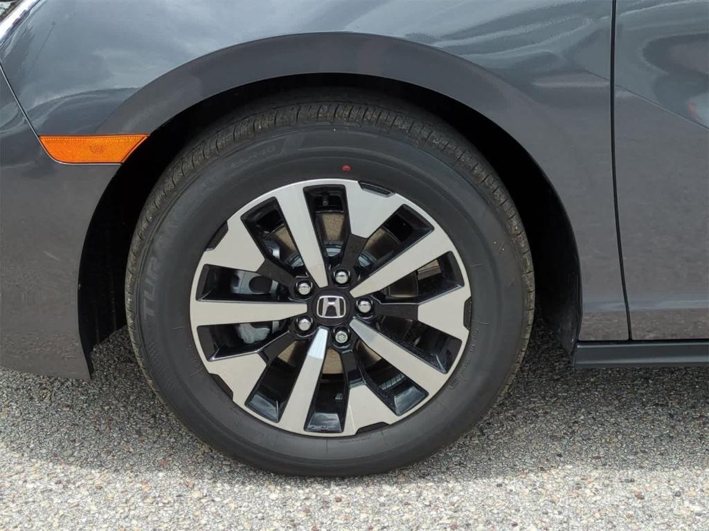 new 2025 Honda Odyssey car, priced at $41,102