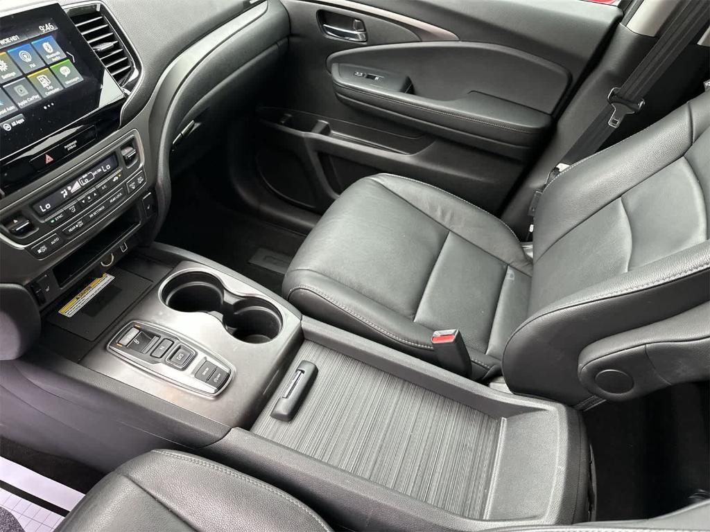 used 2022 Honda Pilot car, priced at $21,476