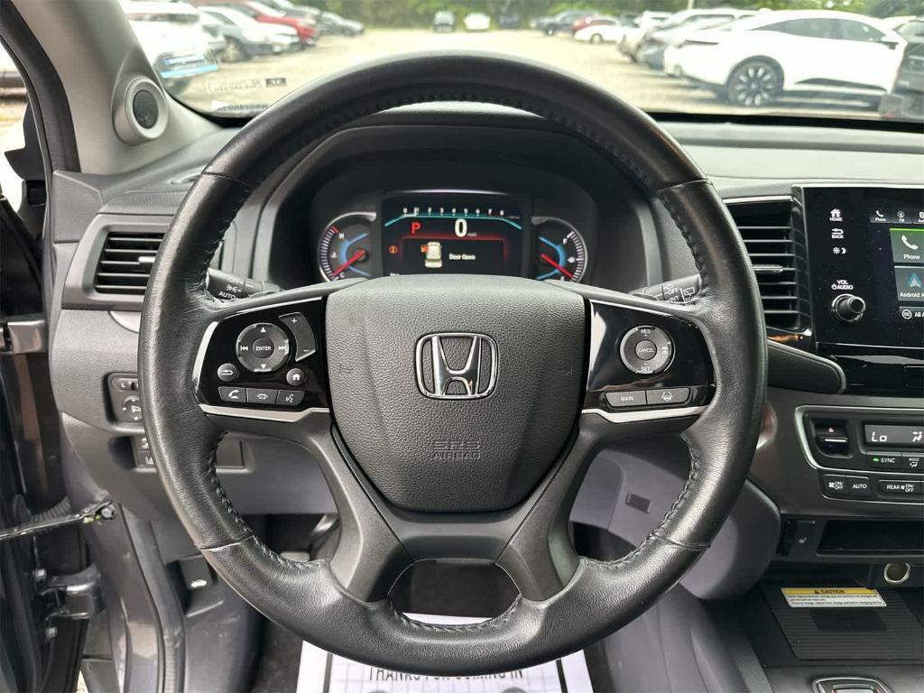used 2022 Honda Pilot car, priced at $21,476