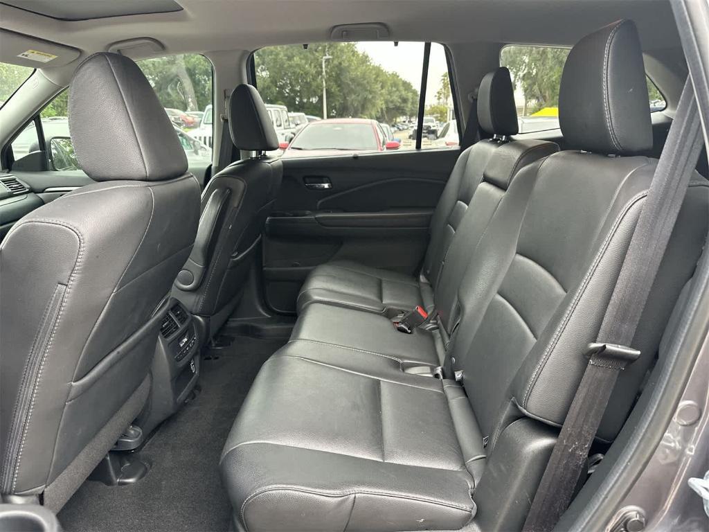used 2022 Honda Pilot car, priced at $21,476