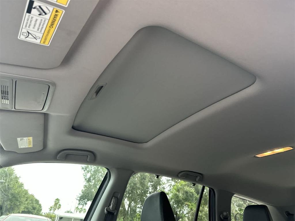 used 2022 Honda Pilot car, priced at $21,476