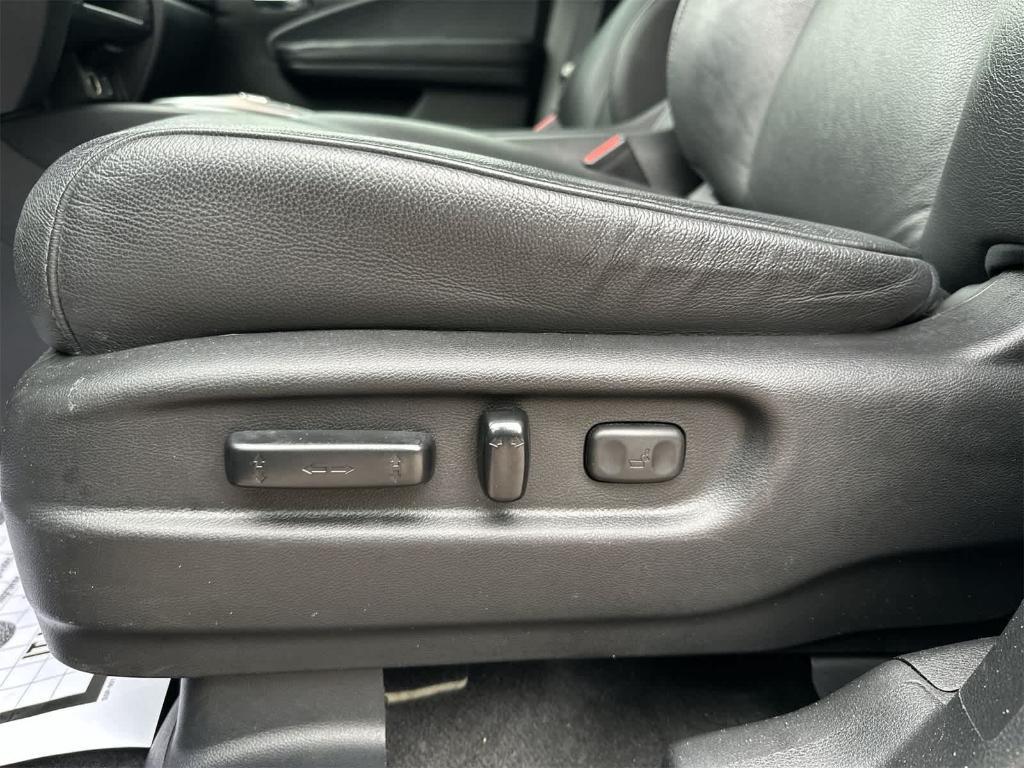 used 2022 Honda Pilot car, priced at $21,476