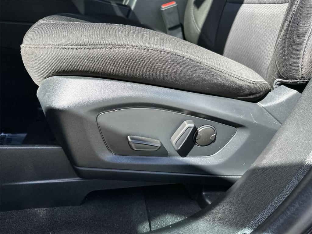 used 2023 Ford Explorer car, priced at $25,106