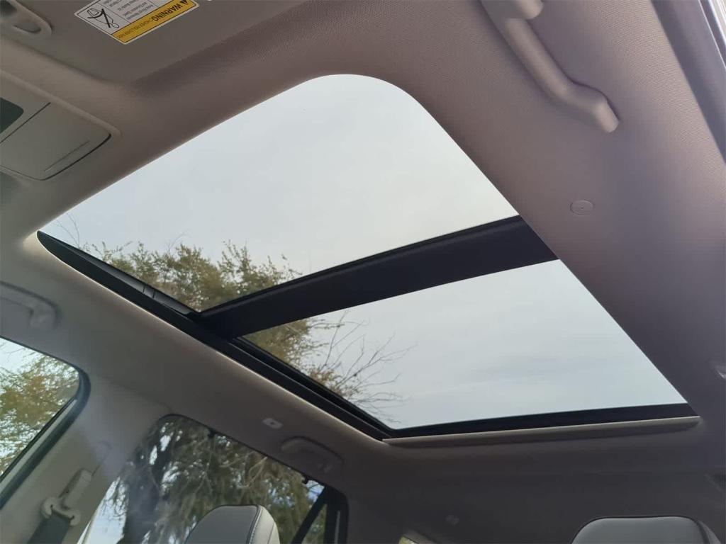 new 2025 Honda Pilot car, priced at $51,065