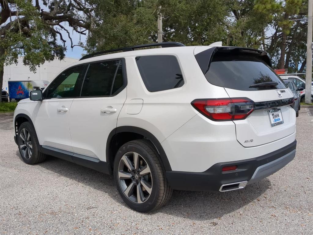 new 2025 Honda Pilot car, priced at $51,065