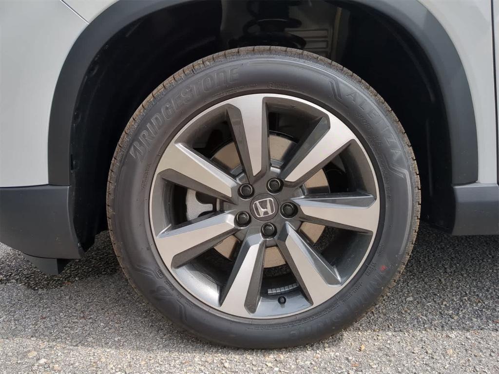 new 2025 Honda Pilot car, priced at $51,065