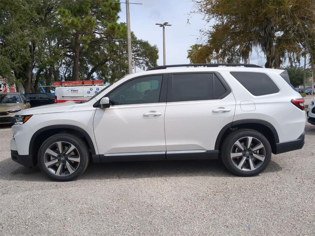 new 2025 Honda Pilot car, priced at $51,065