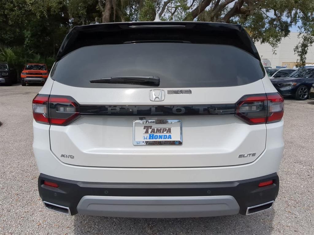 new 2025 Honda Pilot car, priced at $51,065