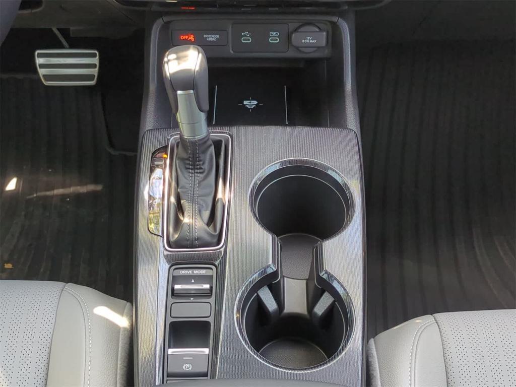 new 2025 Honda Civic Hybrid car, priced at $32,107