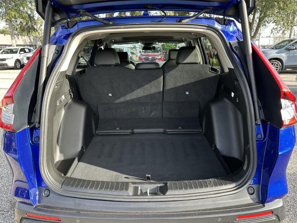 used 2024 Honda CR-V car, priced at $27,999
