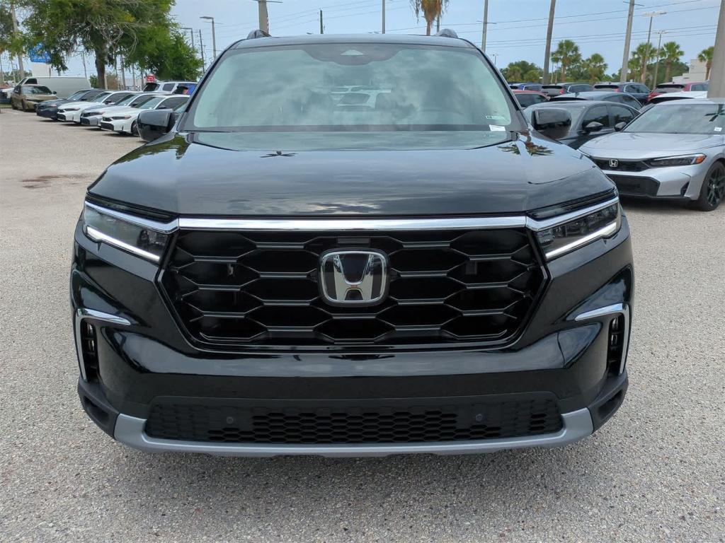new 2025 Honda Pilot car, priced at $46,992