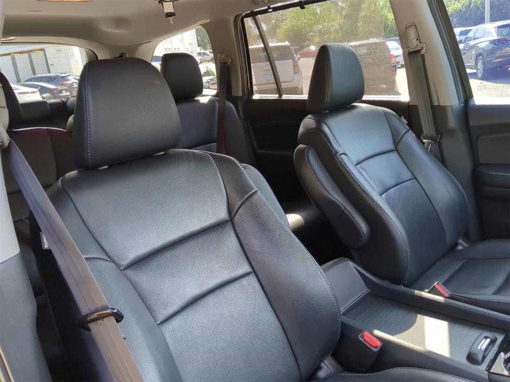 used 2021 Honda Pilot car, priced at $20,490