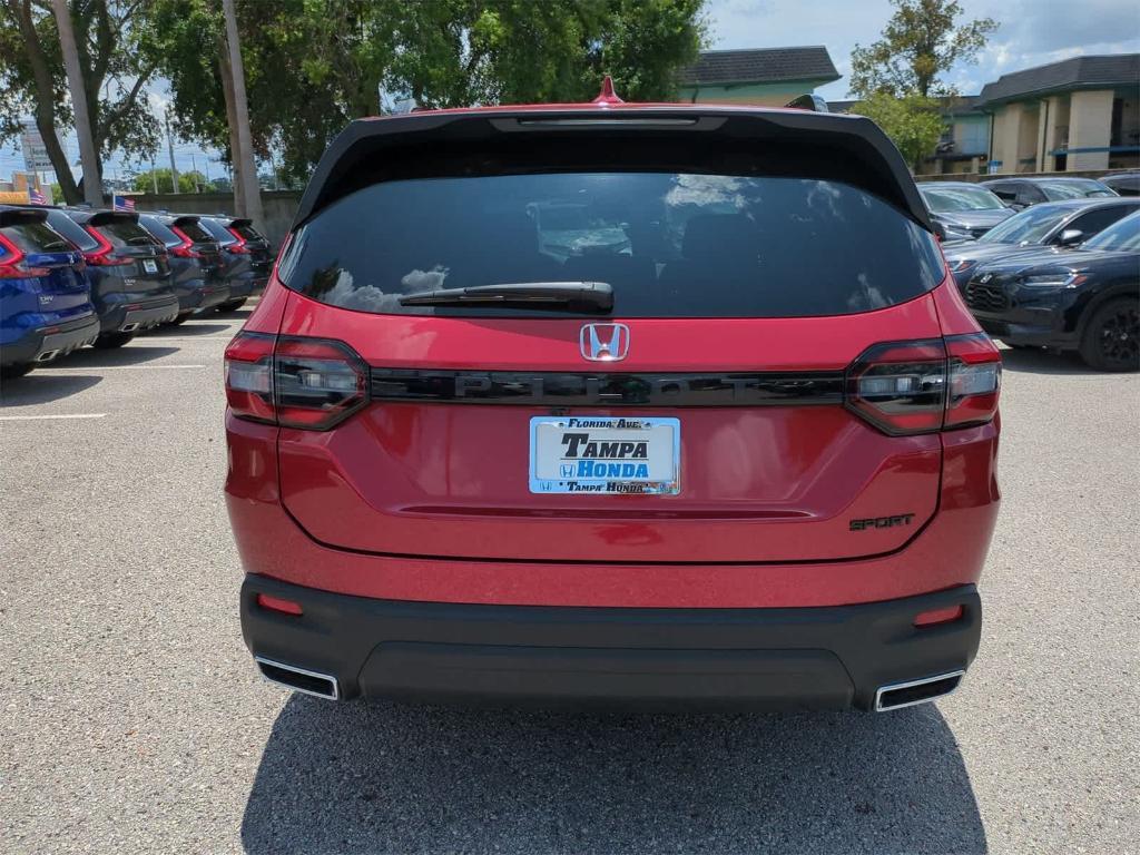 new 2025 Honda Pilot car, priced at $40,421