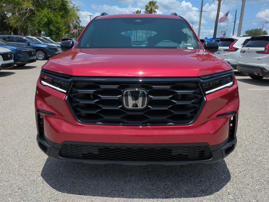 new 2025 Honda Pilot car, priced at $40,421