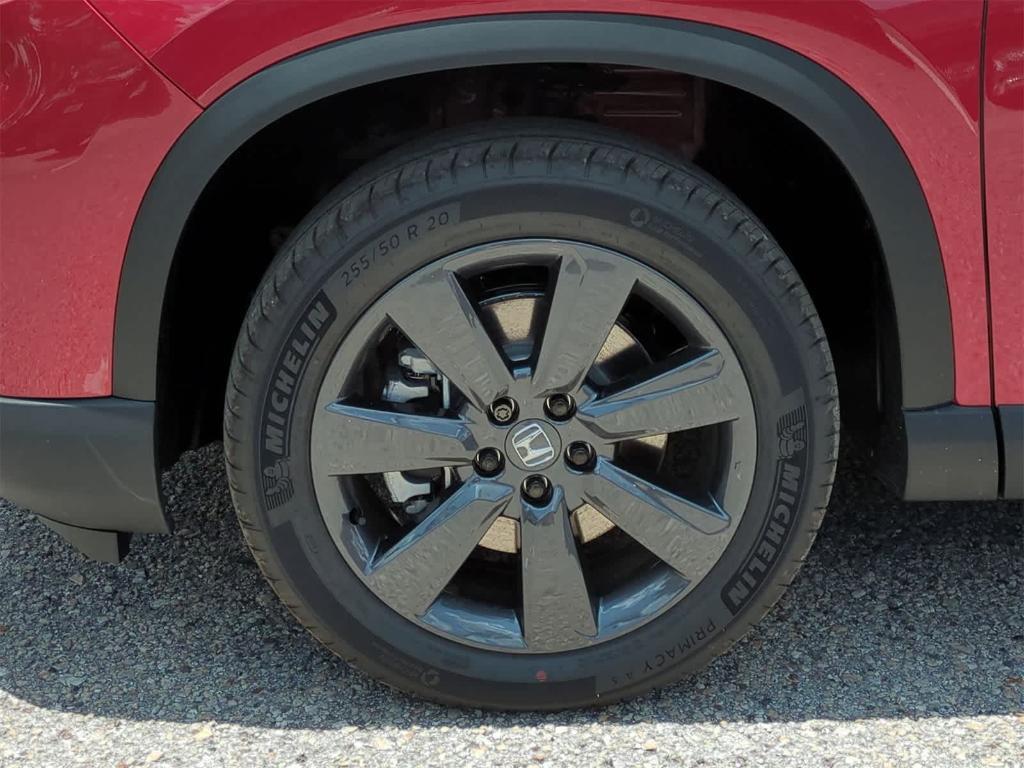 new 2025 Honda Pilot car, priced at $40,421