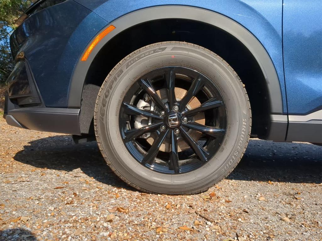 new 2025 Honda CR-V Hybrid car, priced at $39,285