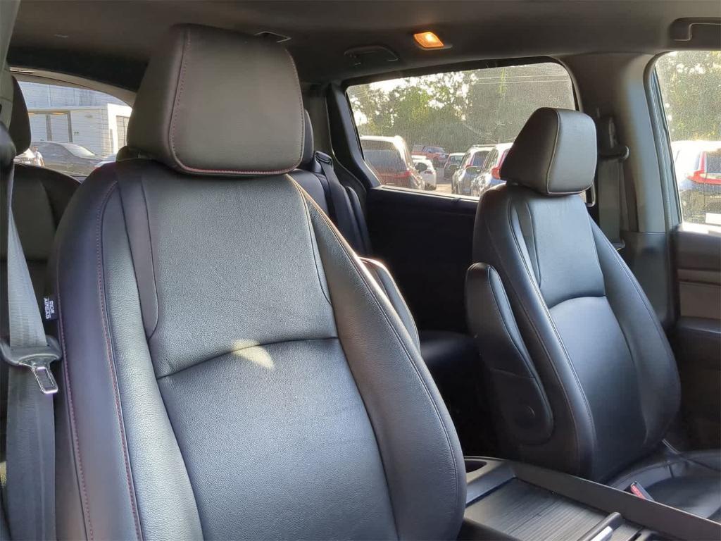 used 2023 Honda Odyssey car, priced at $32,011