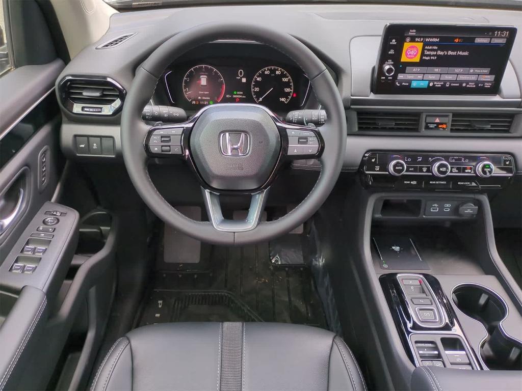 new 2025 Honda Pilot car, priced at $45,168