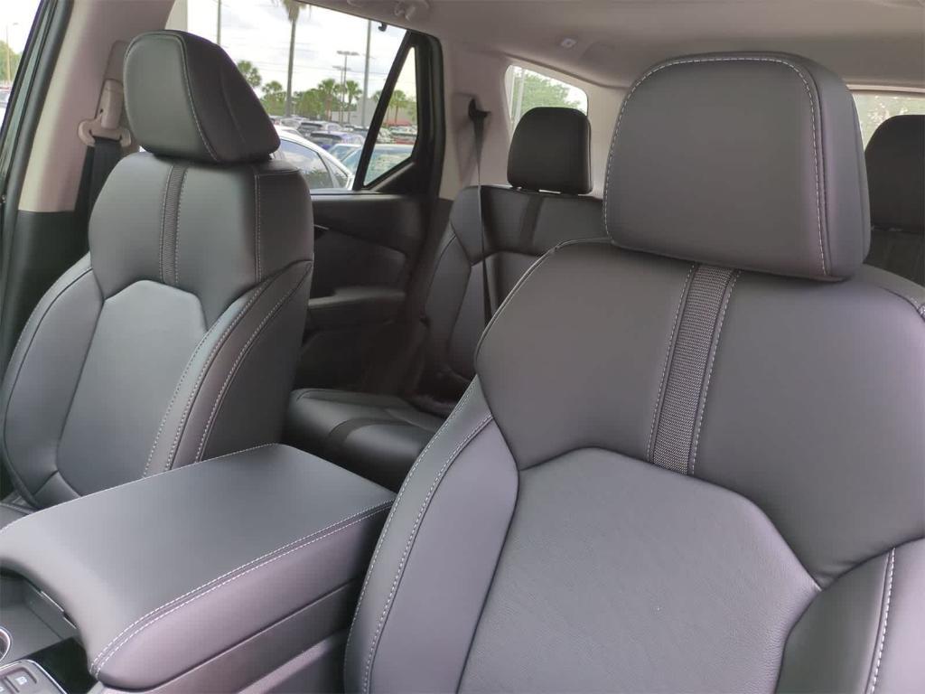 new 2025 Honda Pilot car, priced at $45,168