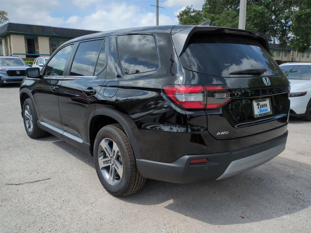 new 2025 Honda Pilot car, priced at $45,168