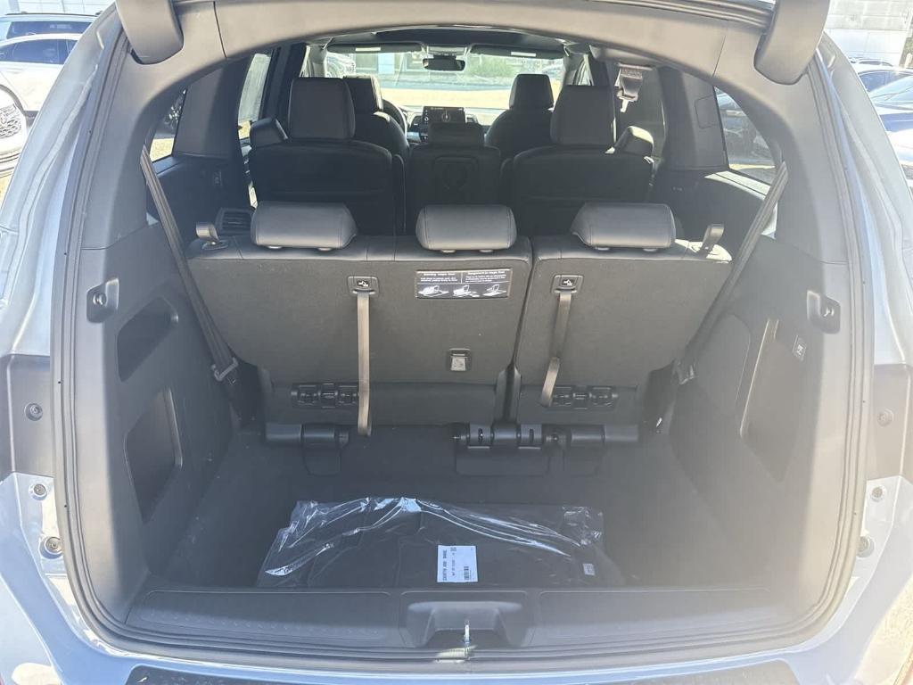 new 2026 Honda Odyssey car, priced at $43,454